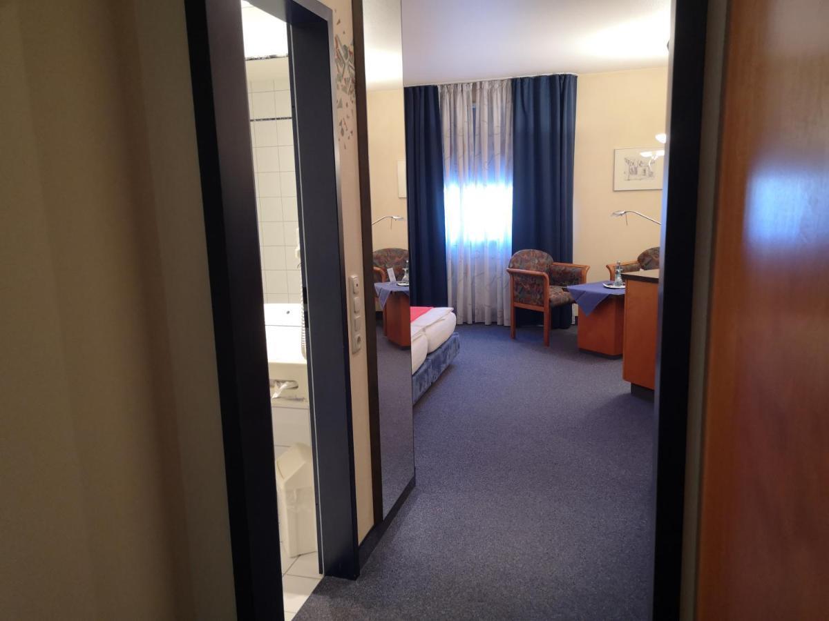 Main Hotel Eckert 3 Margetshöchheim エクステリア 写真